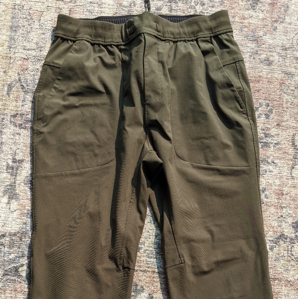 Lululemon ABC jogger, large, olive